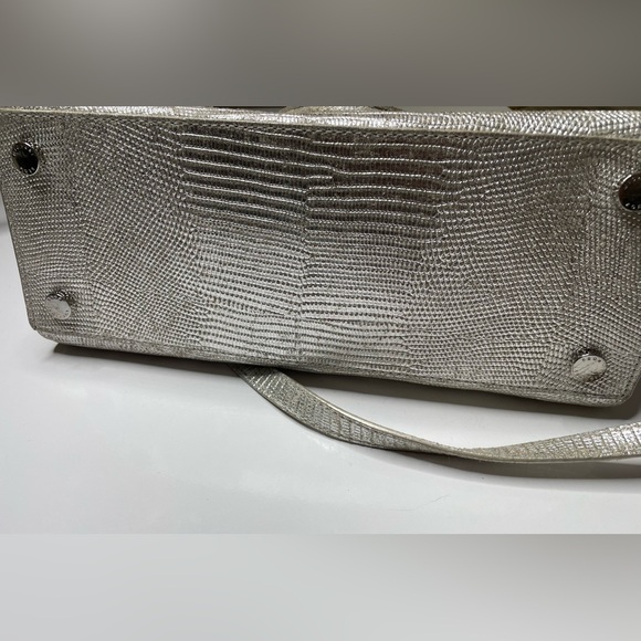 MICHAEL KORS SELMA ZIP SATCHEL - Picture 6 of 7